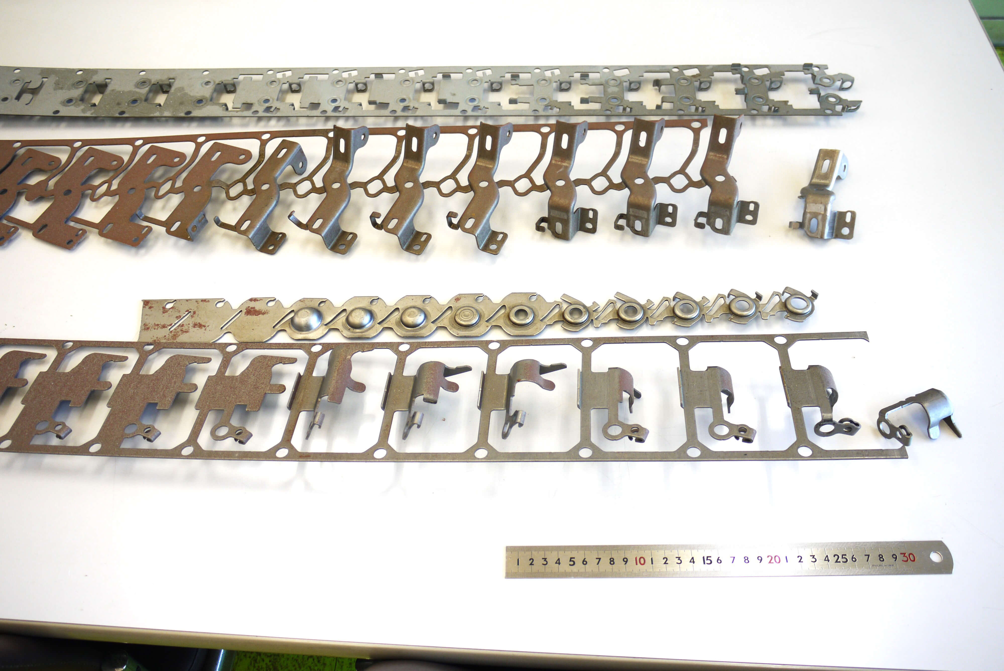 自動車関連部品